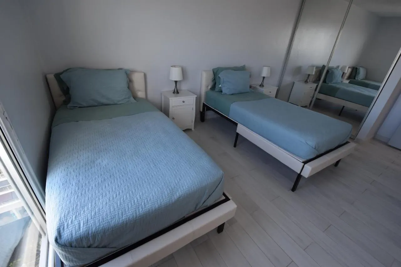 Kontakt z Beach Rental Lux Apt 3Br-2Bth+Sofabed+City & Ocean View